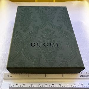 Gucci gift box and packaging